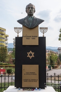 yitzhak-rabin-brasov02